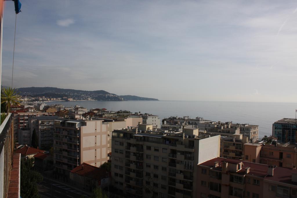 Апартаменты Le Baie Des Anges Ницца Номер фото